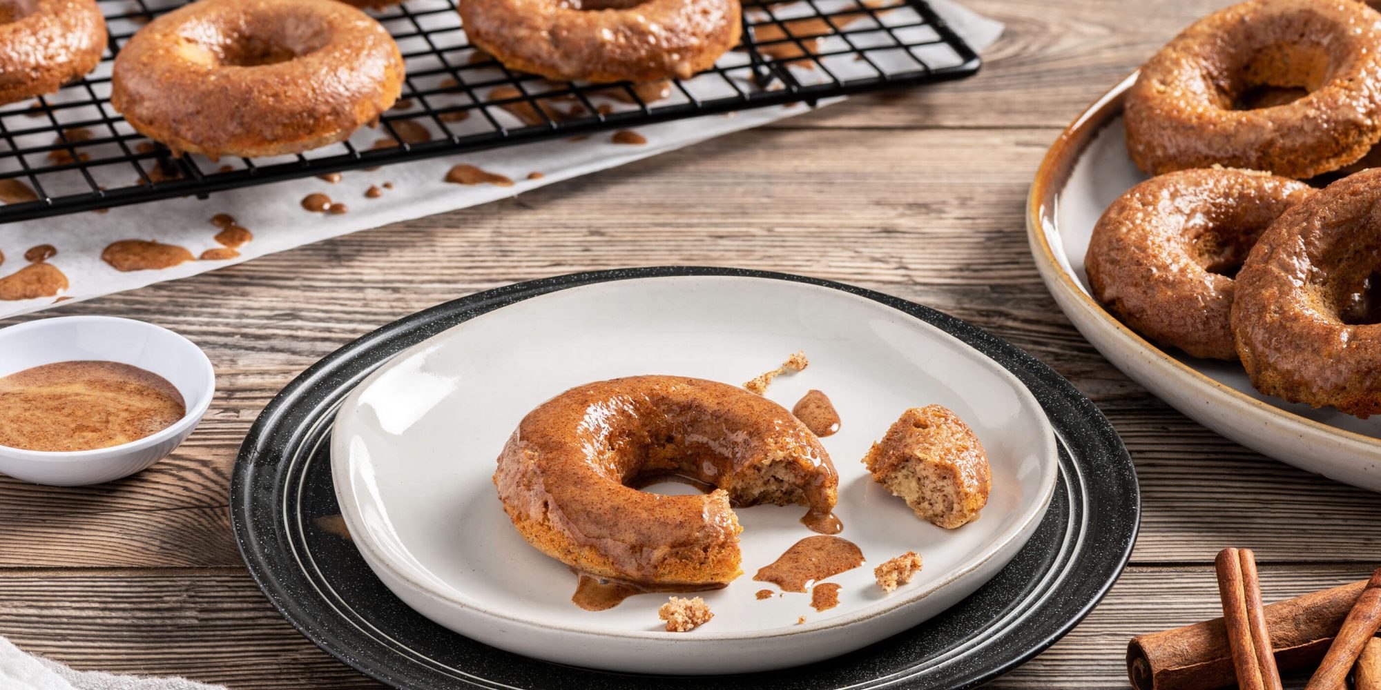 Pumpkin Spice Cake Donuts